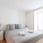 Bedroom In Shared House In Chiado - Historic Center Of * Lisbon