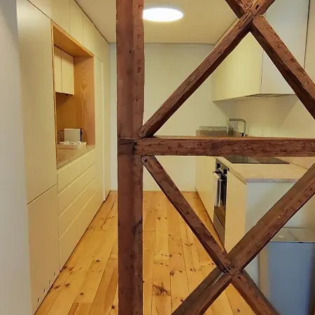 Habitación en casa particular Bedroom In Shared House In Chiado - Historic Center Of